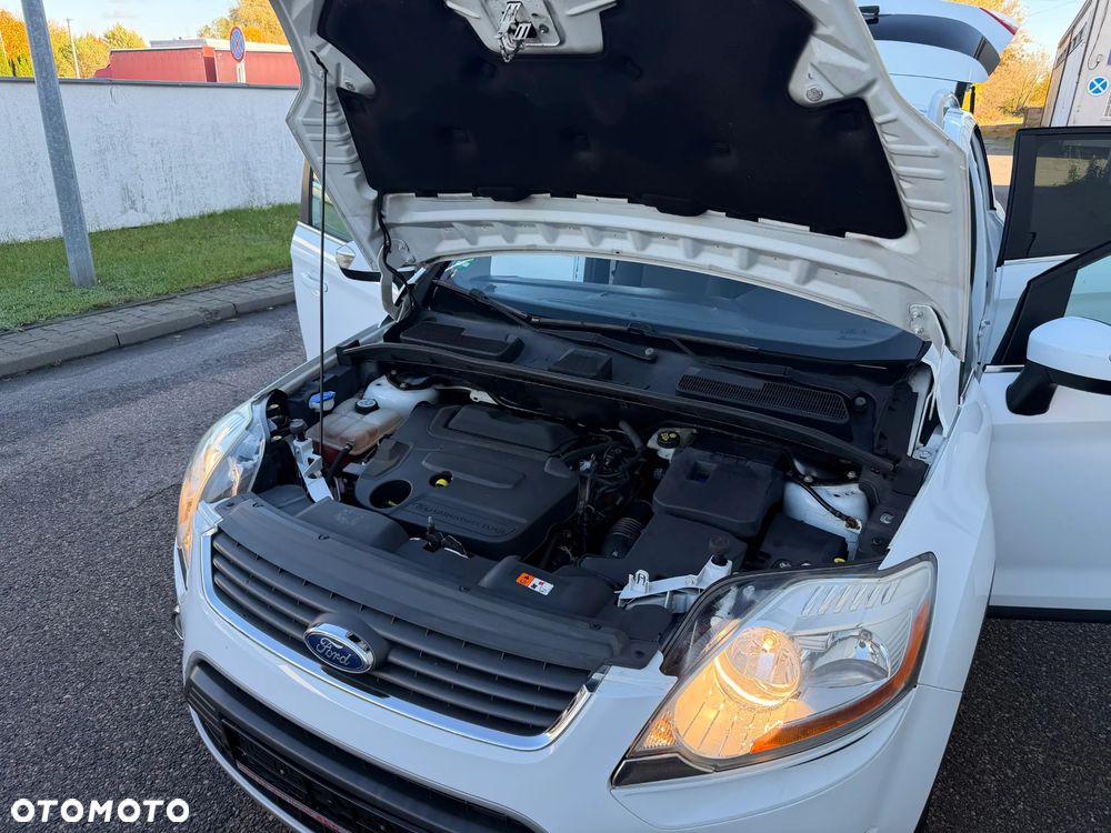 Ford Kuga 2.0 TDCi 2x4 Titanium - 34