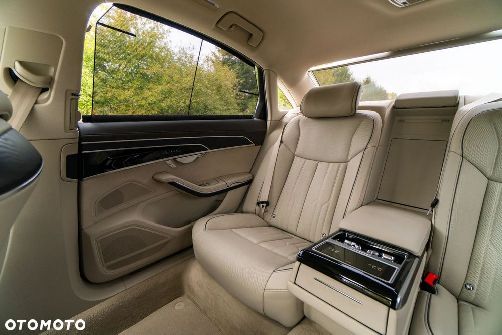 Audi A8 - 17