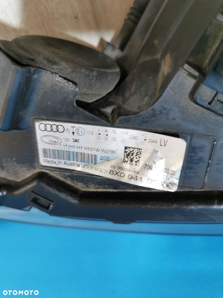 Audi A1 8X lampa reflektor przód lewa Anglik - 4