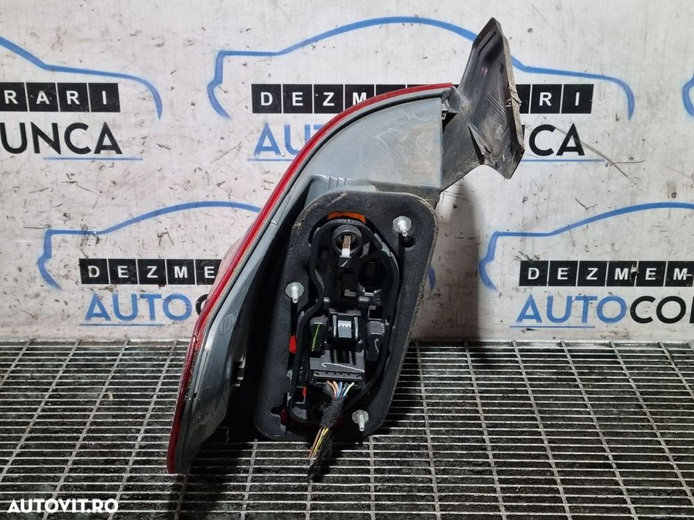 Stop Dreapta BMW X5 E70 Facelift 2010 - 2013 SUV 4 Usi (1283) Cu led - 2