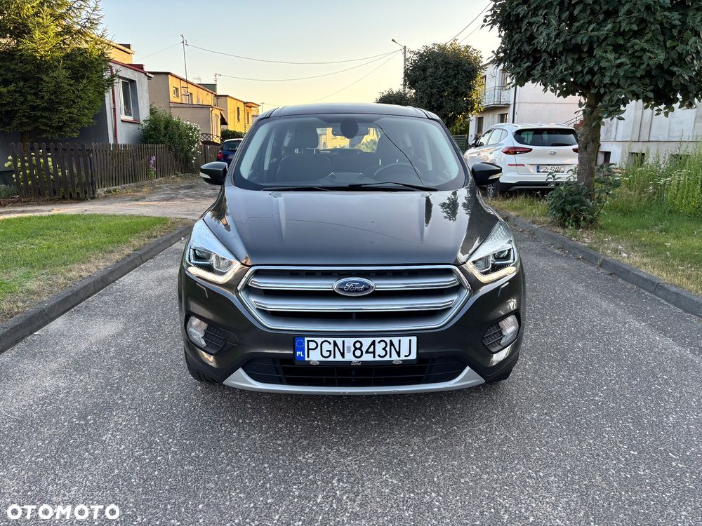 Ford Kuga 1.5 TDCi 2x4 Titanium - 2