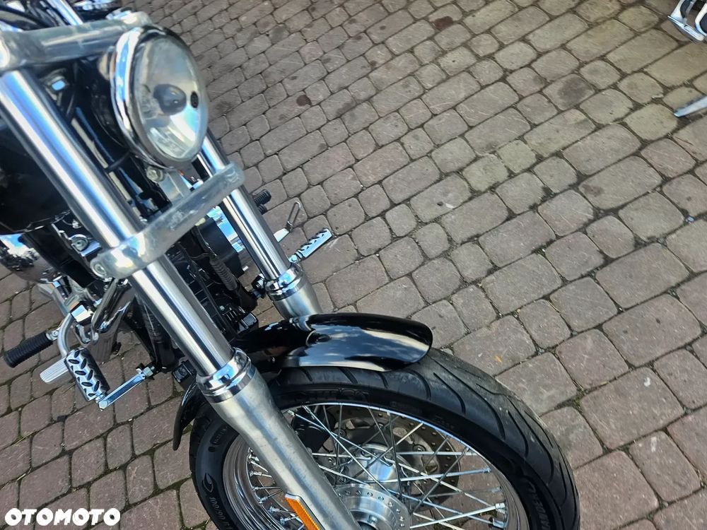 Harley-Davidson Dyna Super Glide - 28