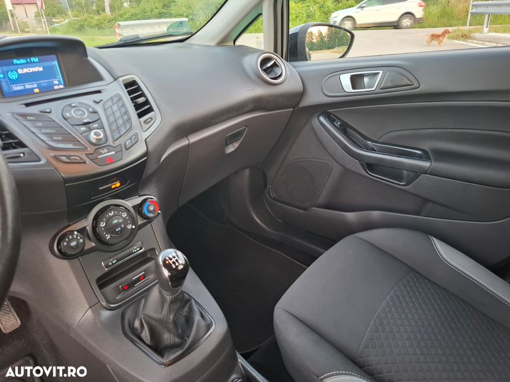 Ford Fiesta 1.0 EcoBoost S&S TITANIUM - 27