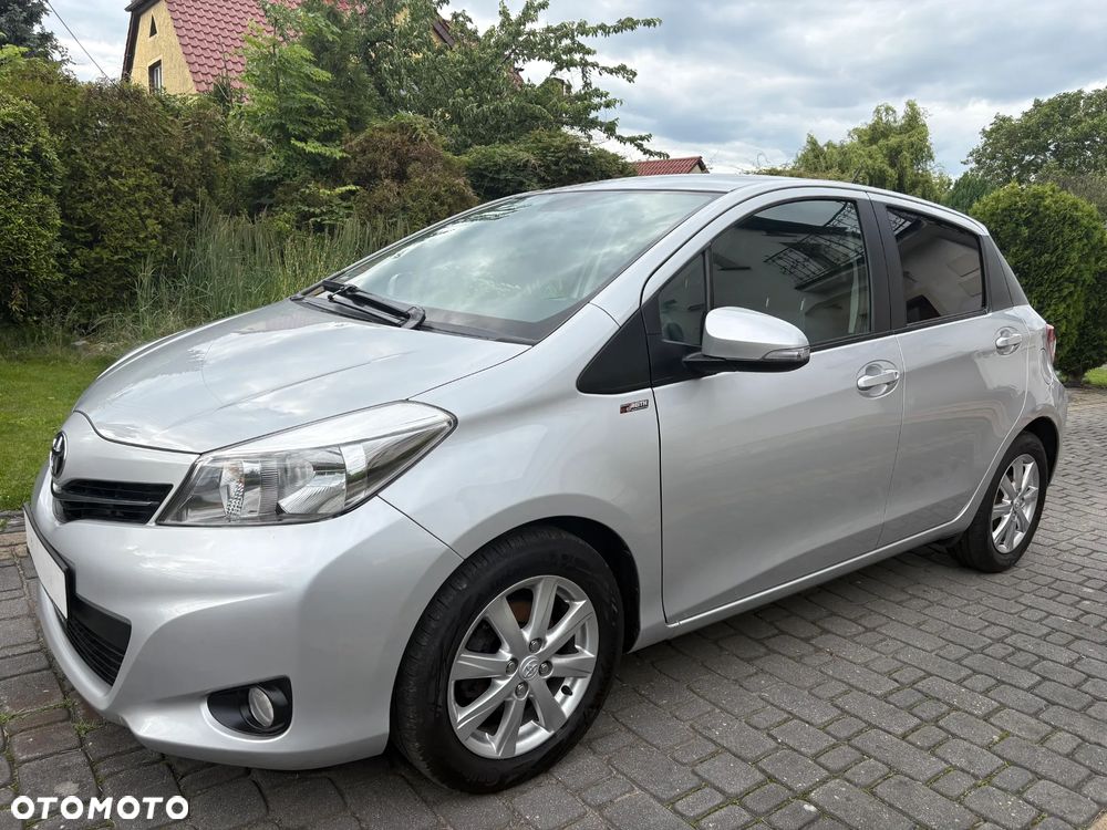 Toyota Yaris - 1