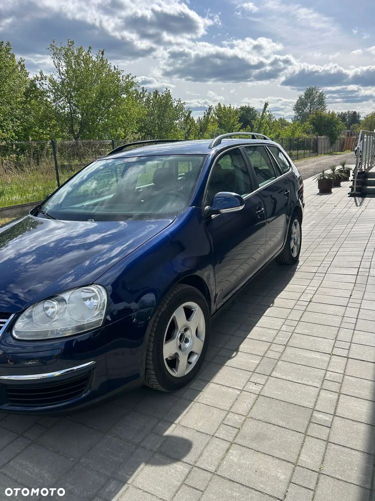 Volkswagen Golf - 2
