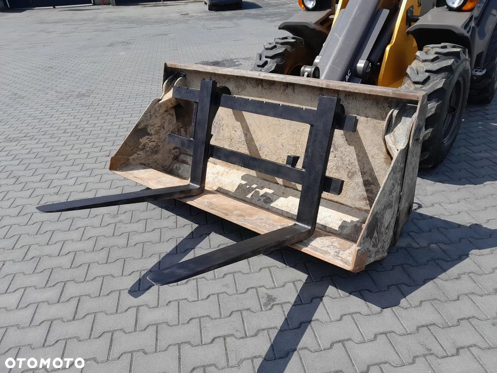 Mecalac AX850 AX 850 - 16