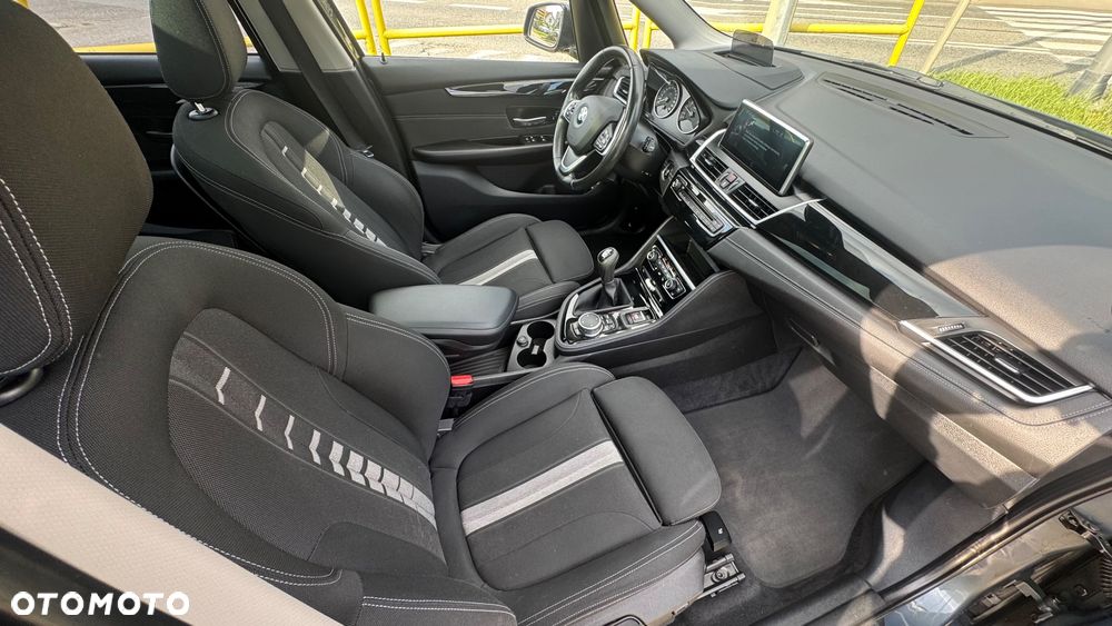 BMW Seria 2 218i Gran Tourer Sport Line - 24