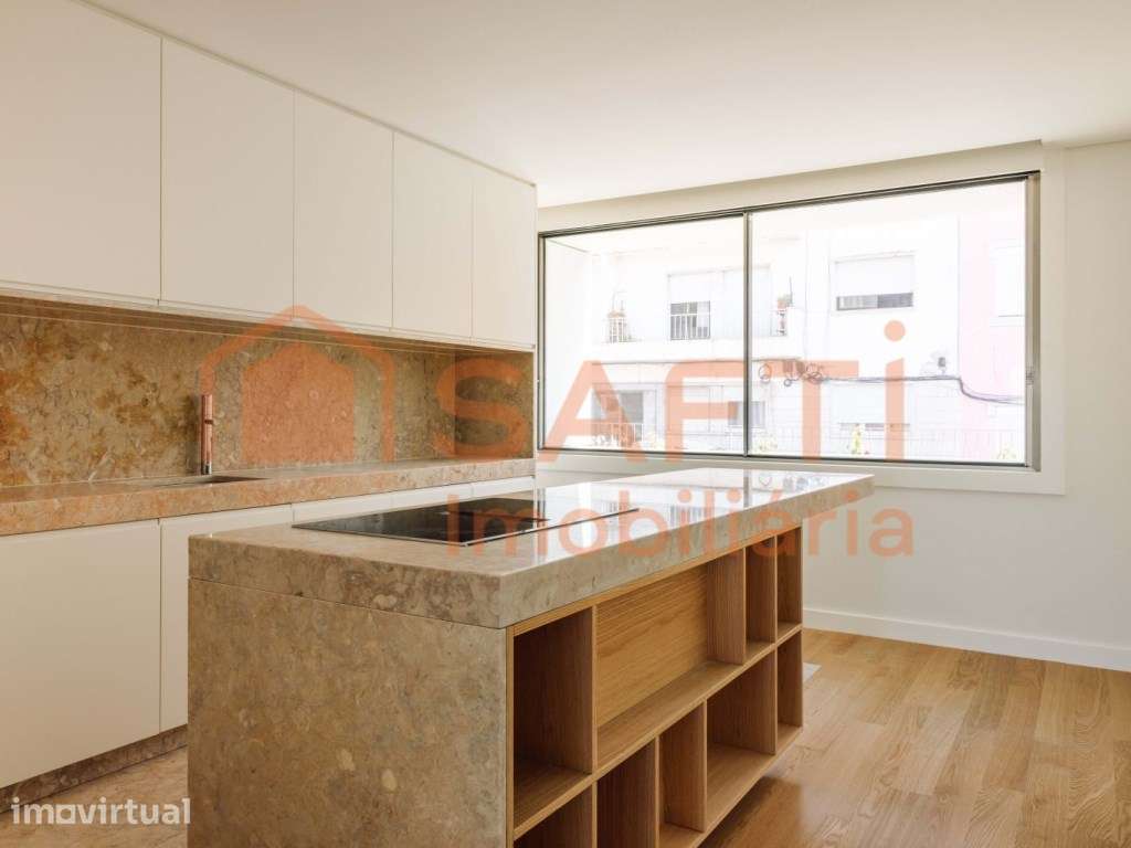 Moradia de 4 pisos com varandas, jardins e garagem - Grande imagem: 4/30
