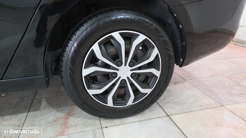 Citroën C-Elysée 1.6 HDi Seduction - 11