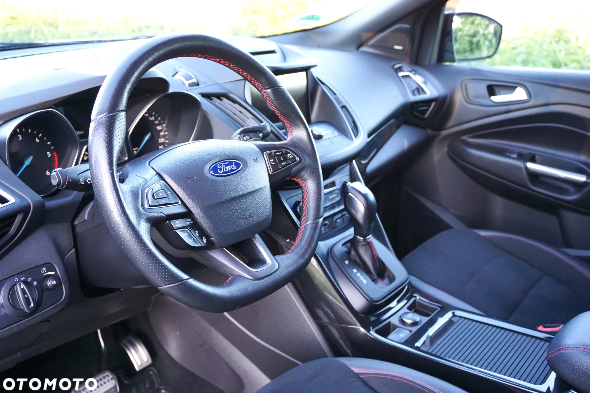 Ford Kuga 2.0 TDCi AWD ST-Line - 13