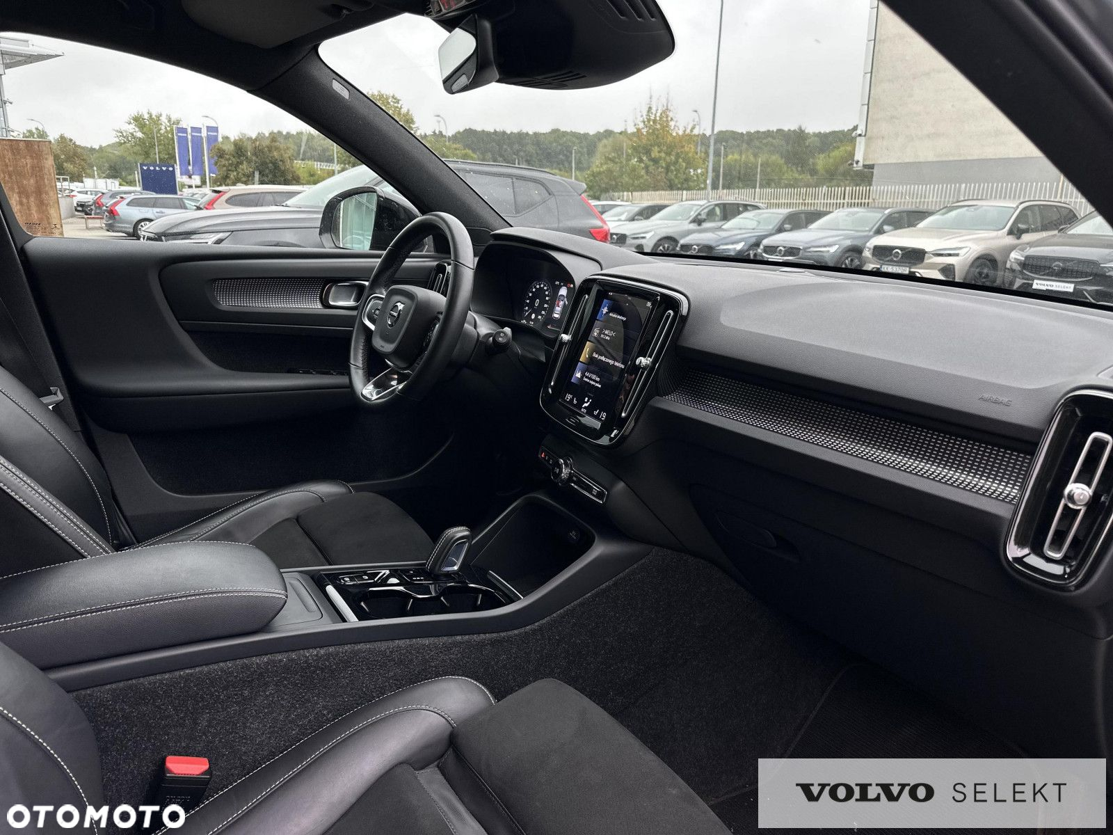 Volvo XC 40 - 18
