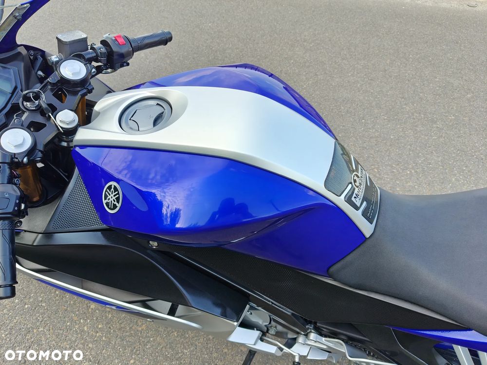 Yamaha YZF - 16