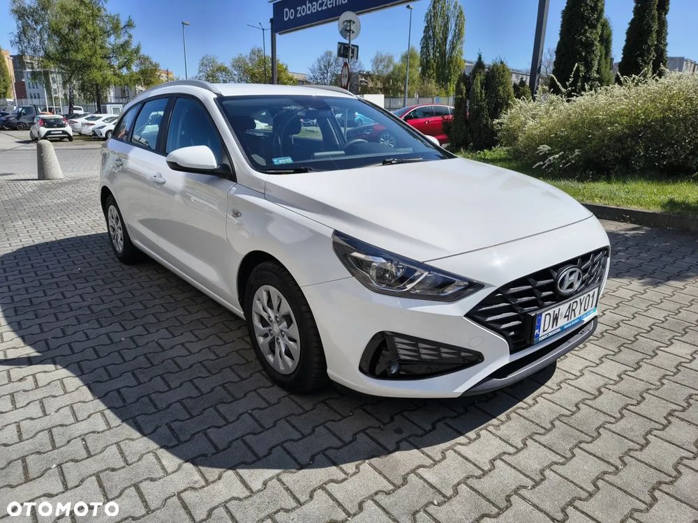 Hyundai i30 1.5 DPI Classic + - 5