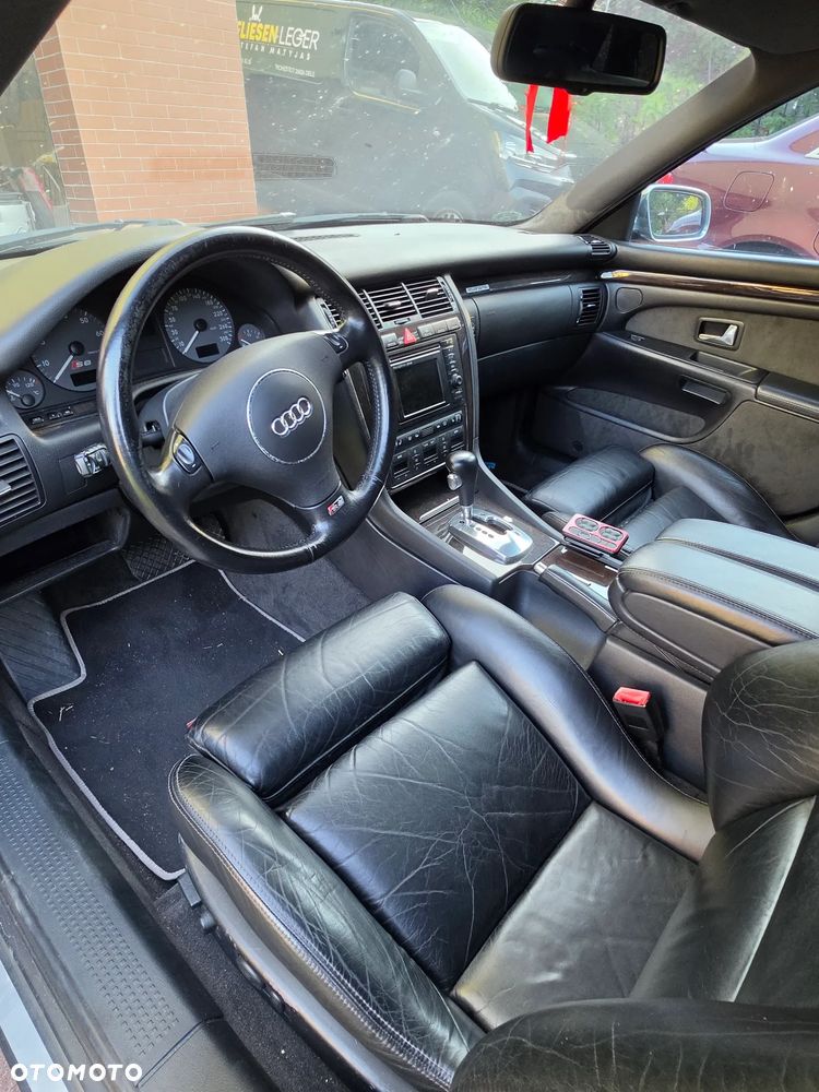 Audi S8 ver-4-2-quattro - 7