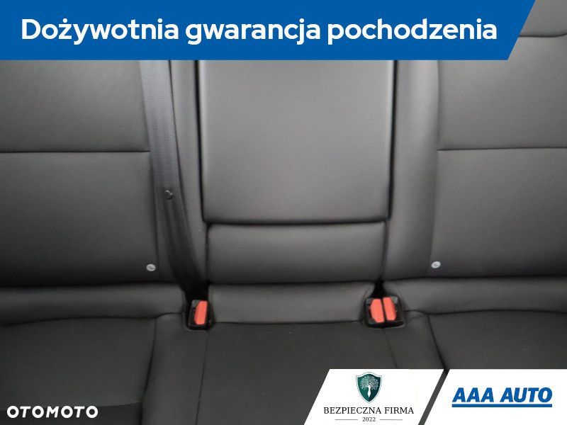 Volvo V60 Cross Country - 12