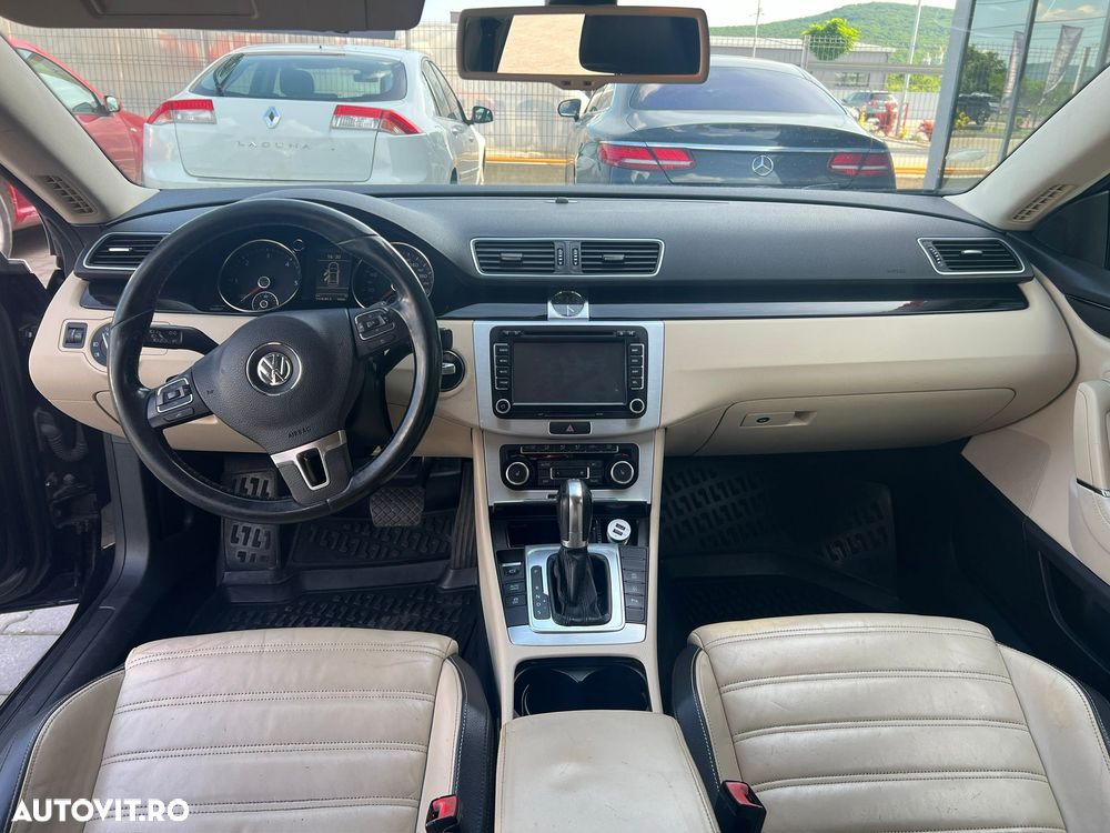 Volkswagen Passat 2.0 TDI DPF Blue TDI DSG Comfortline - 9