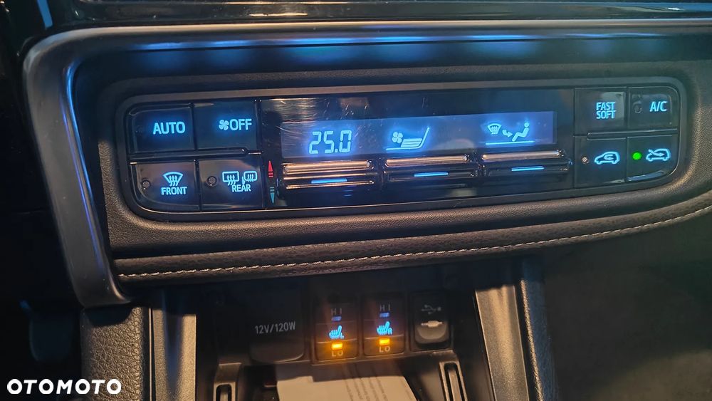 Toyota Auris 1.4 D-4D Premium Comfort - 11
