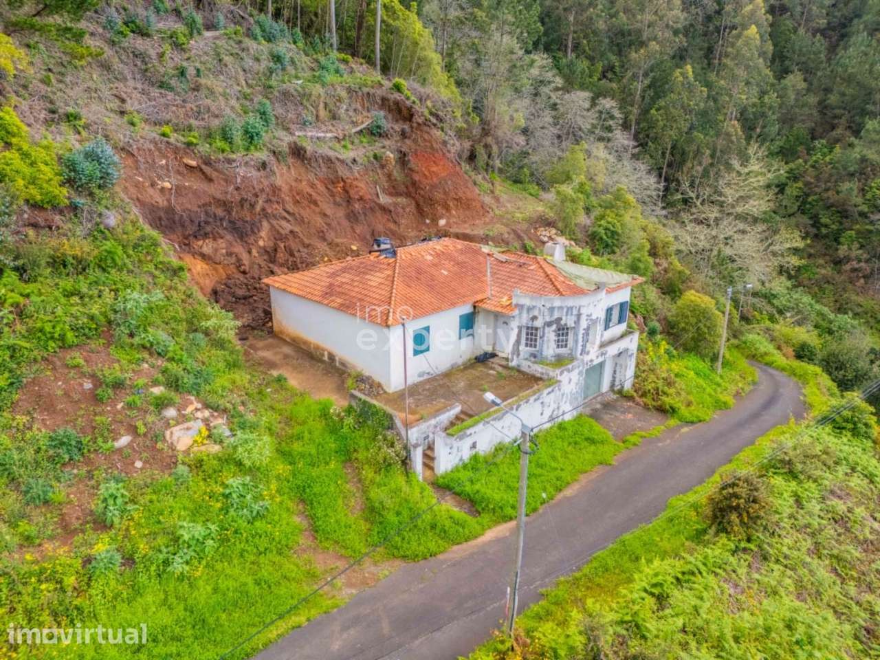 Moradia T3 no Vale Paraíso na Camacha, Madeira - Grande imagem: 3/30