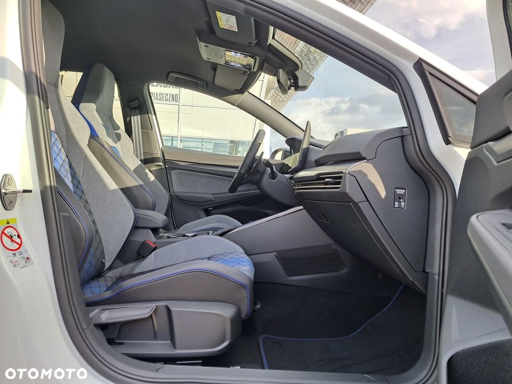 Volkswagen Golf 2.0 TSI 4Motion R DSG - 16