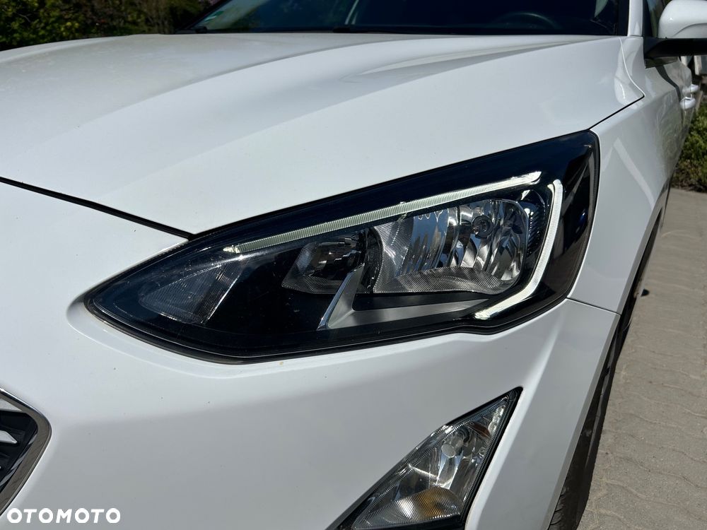 Ford Focus 1.5 EcoBlue Start-Stopp-System COOL&CONNECT DESIGN - 29