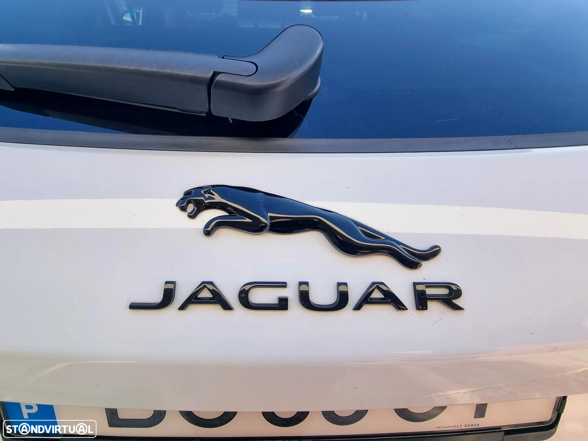 Jaguar F-Pace 2.0 P400e AWD R-Dynamic Black - 12