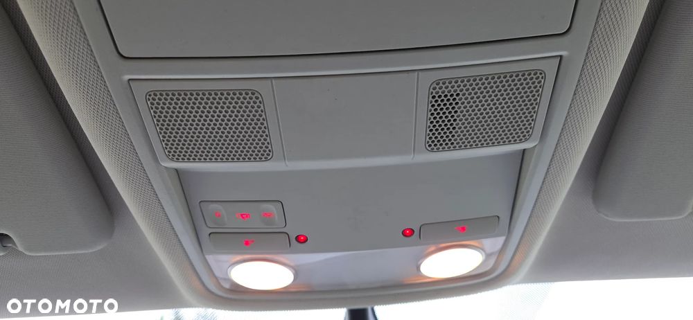 Seat Alhambra 2.0 TDI Ecomotive Reference - 12