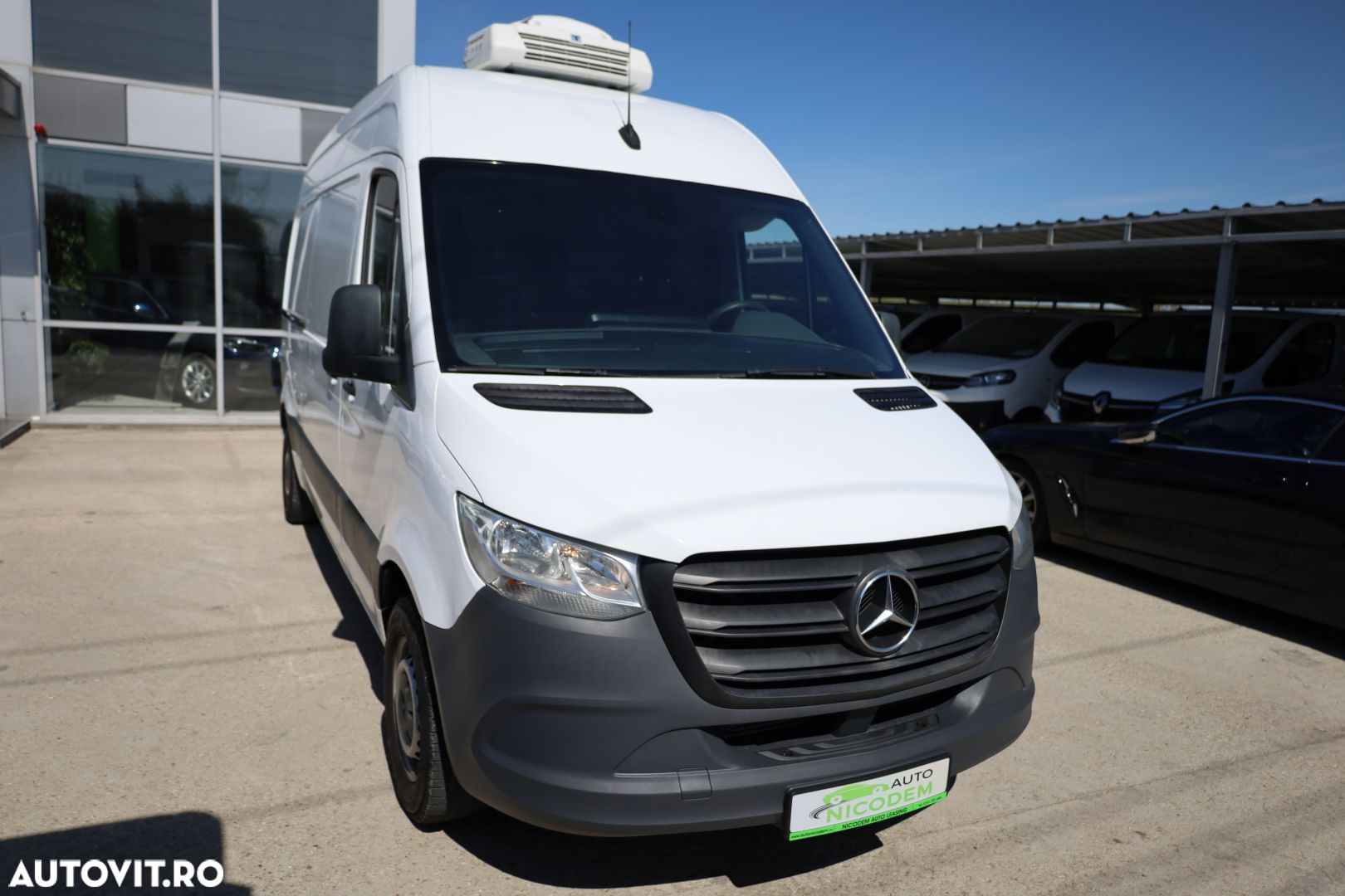 Mercedes-Benz Sprinter - 9