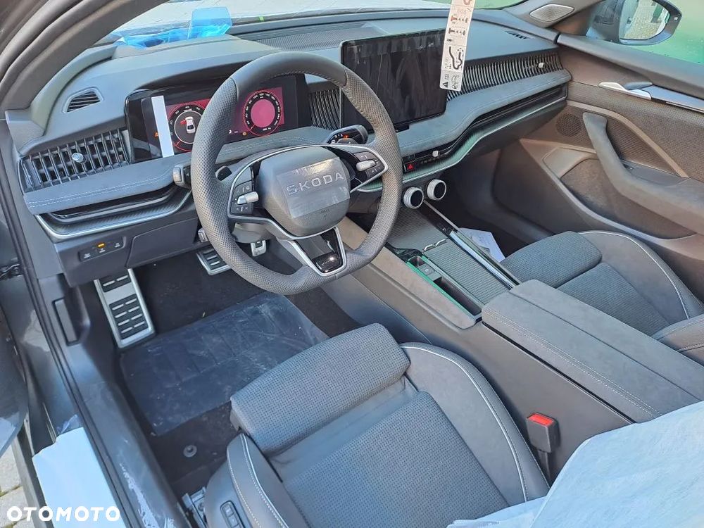 Skoda Superb 2.0 TSI Sportline DSG - 5