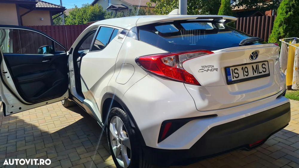 Toyota C-HR - 7