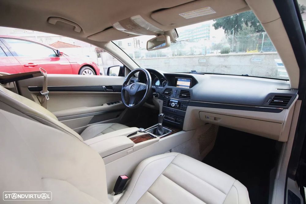 Mercedes-Benz E 200 CGI Elegance BlueEfficiency - 27