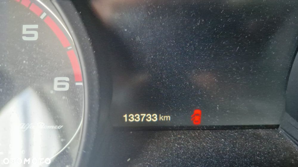 Alfa Romeo Stelvio 2.2 16V AT8-Q4 Executive - 6