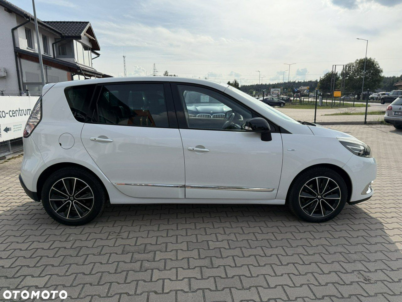 Renault Scenic 1.6 dCi Bose - 10