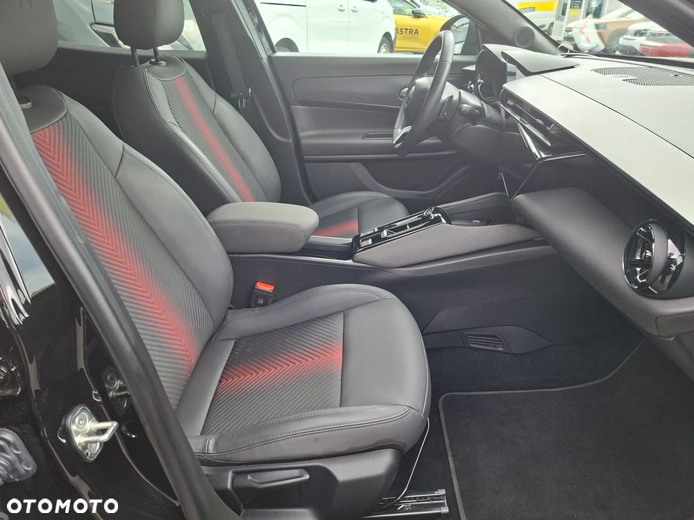 Alfa Romeo Junior 1.2 mHEV Ibrida Speciale eDCT - 10
