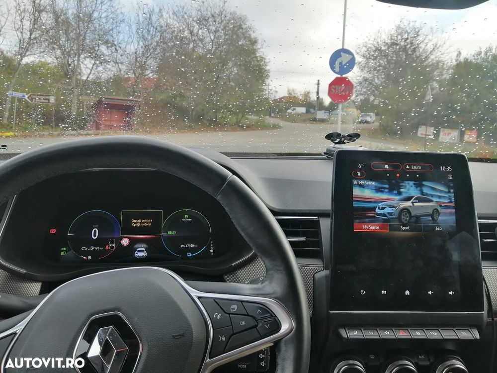 Renault Arkana E-TECH Hybrid 145 Techno - 12