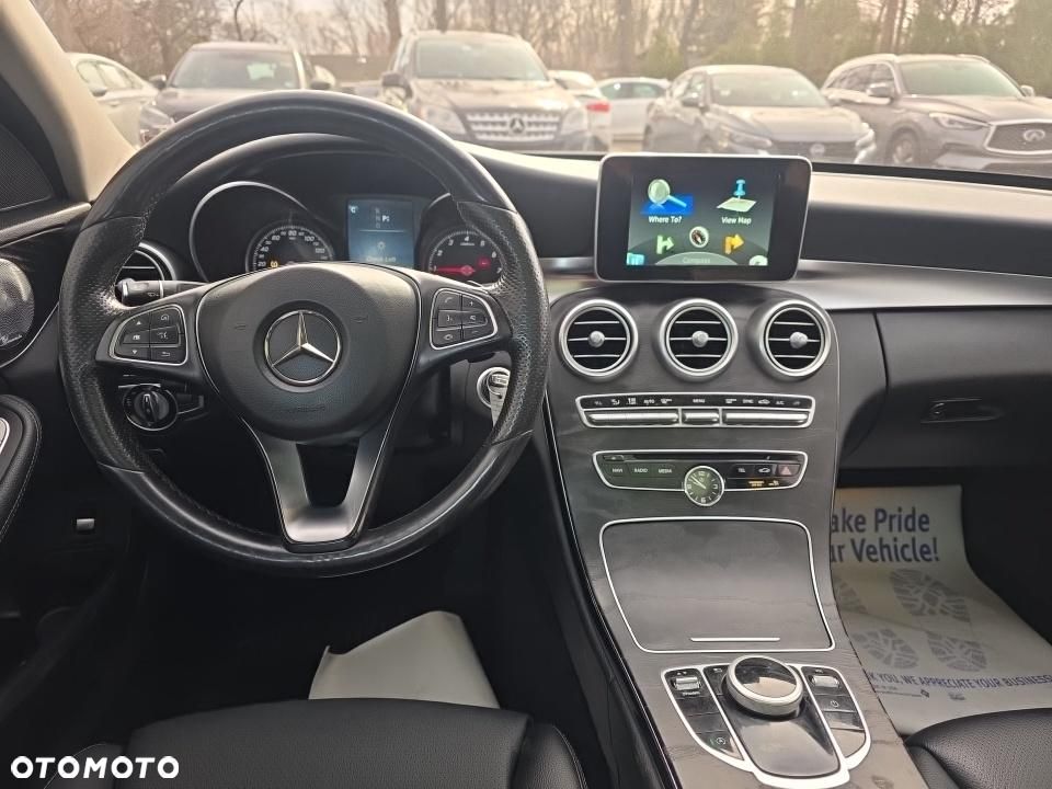 Mercedes-Benz Klasa C 300 7G-TRONIC AMG Line - 8