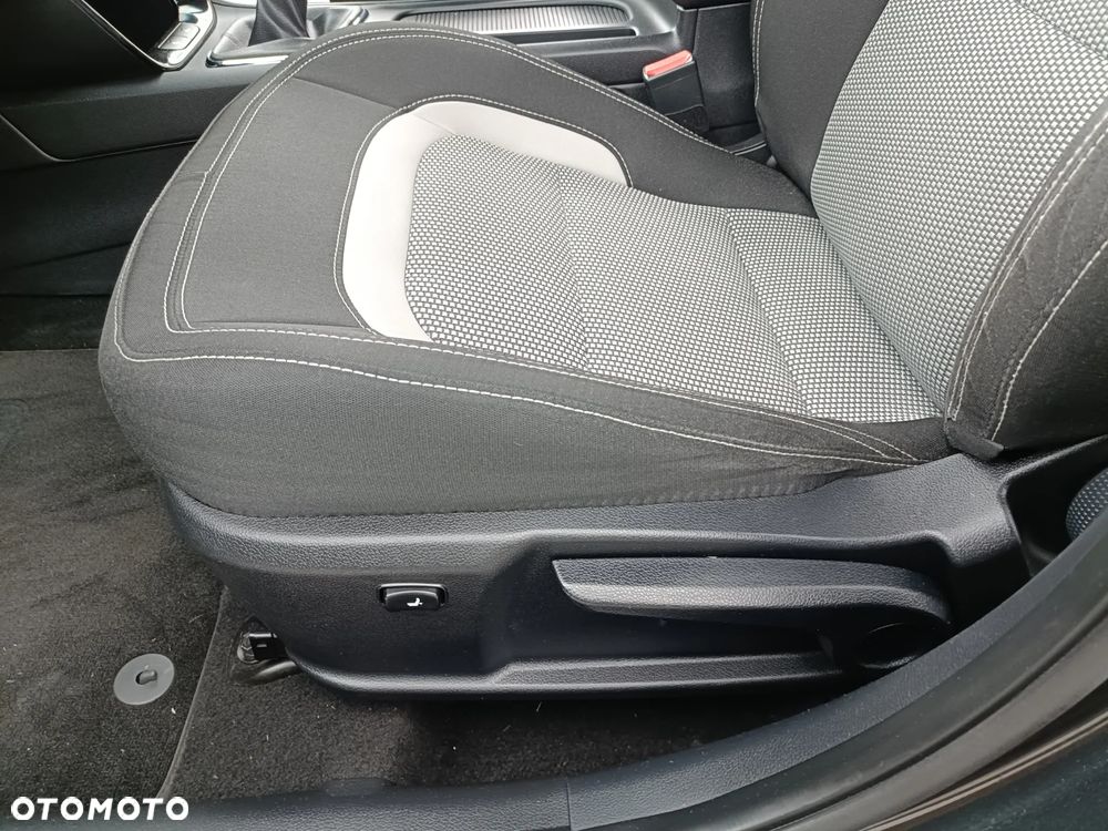 Kia Ceed - 21