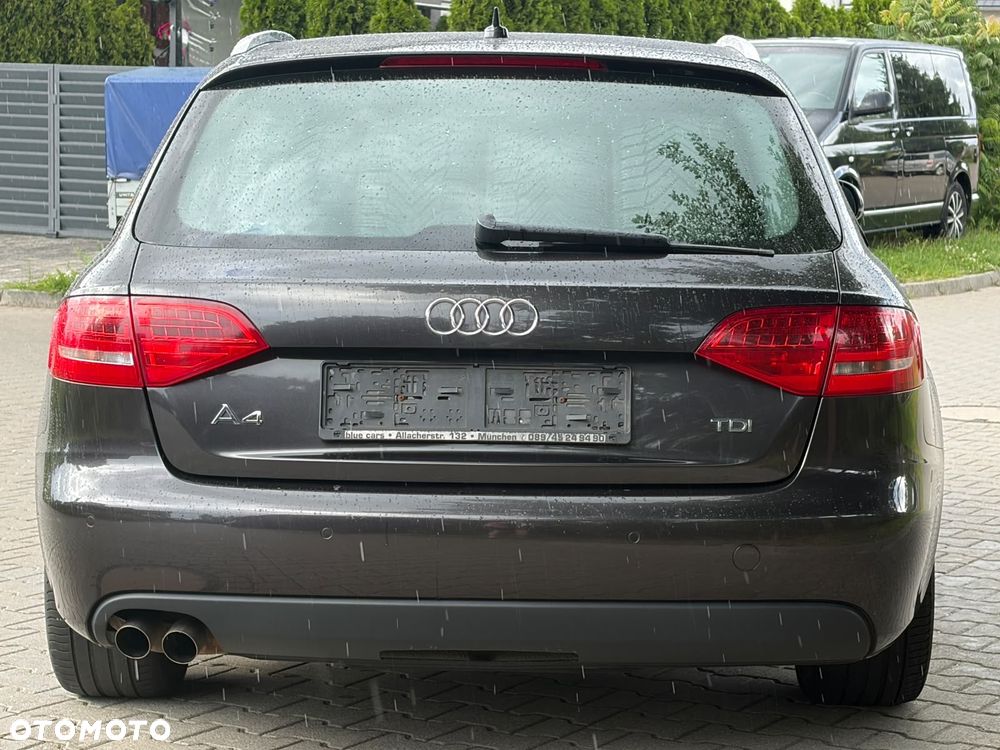 Audi A4 Avant 2.0 TDI DPF - 8