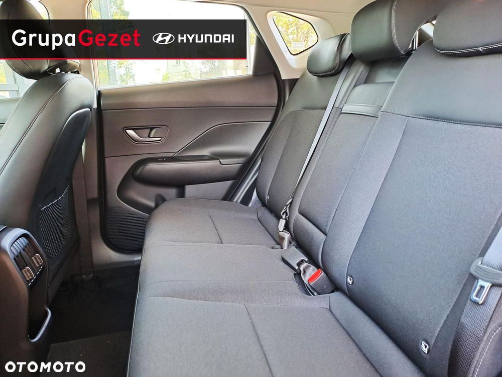 Hyundai Kona - 13