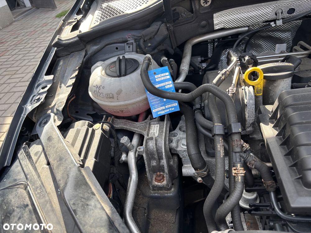 Volkswagen Golf 1.4 TSI BMT Highline - 16