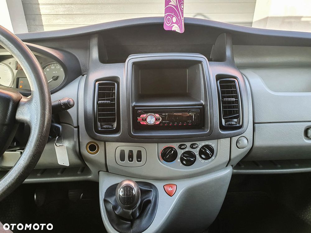 Opel Vivaro - 34