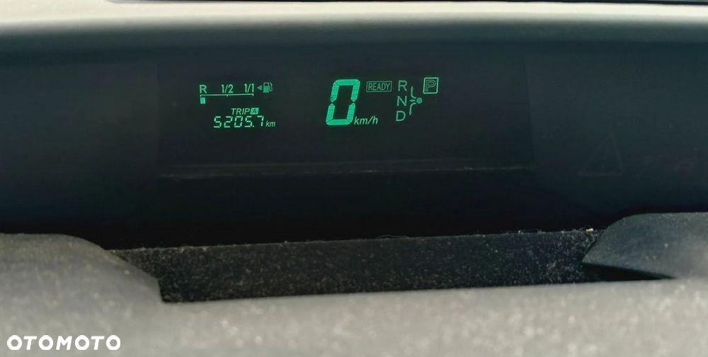 Toyota Prius - 26