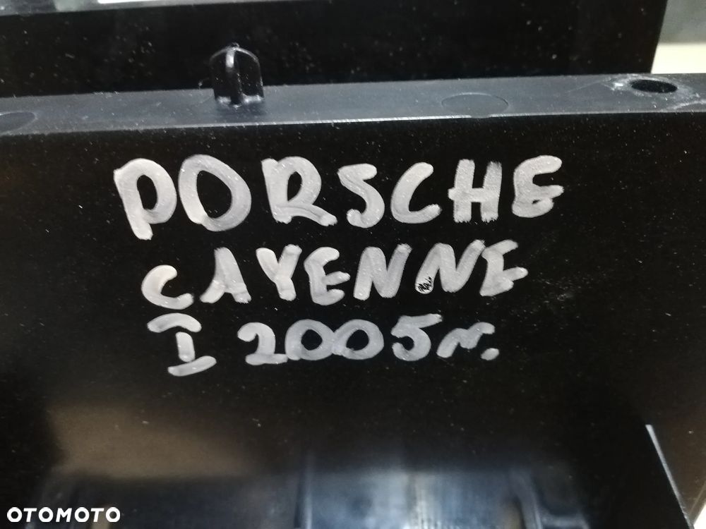 Porsche Cayenne Ramka jednostki multimedialnej 7L5857093 - 2