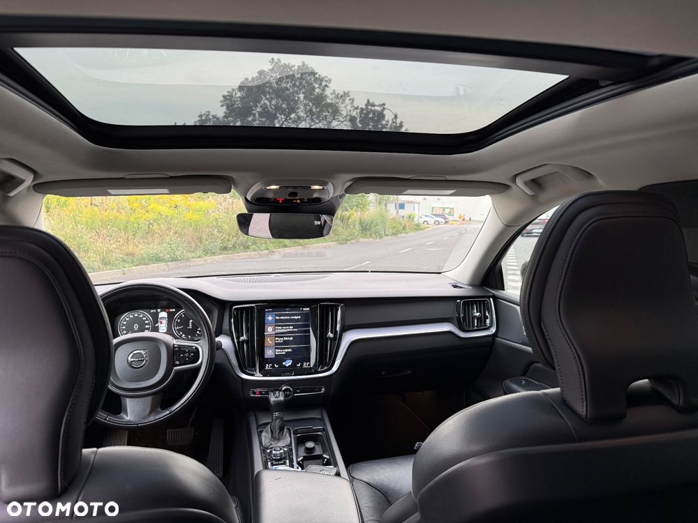 Volvo S60 T5 Momentum Pro - 11