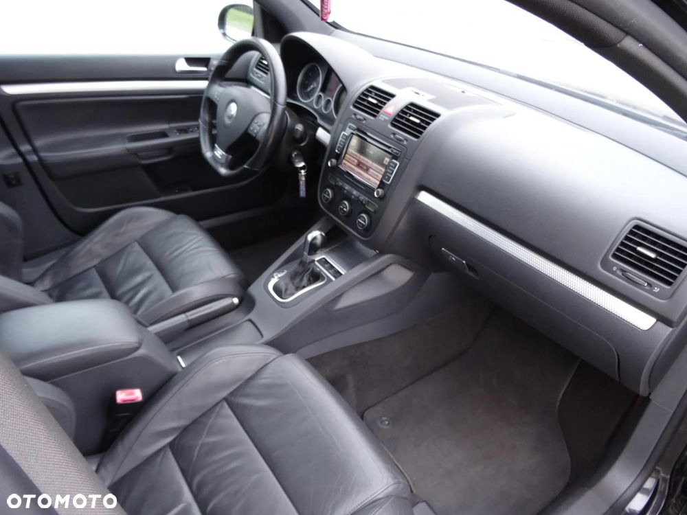 Volkswagen Golf R32 4Motion DSG - 9