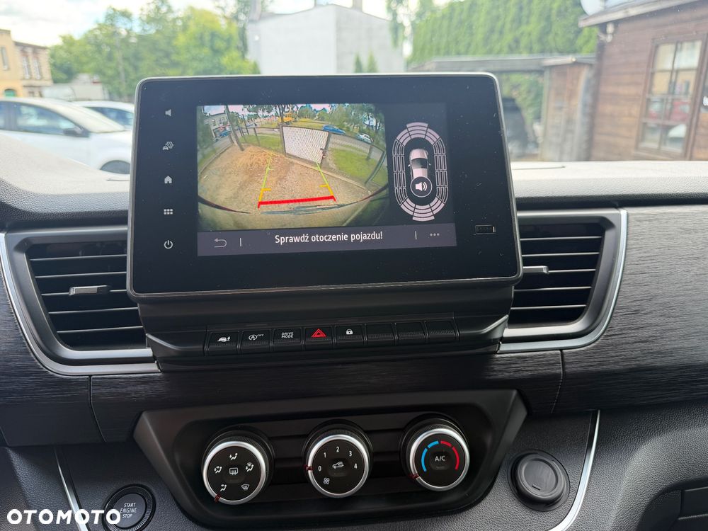 Renault Trafic 2.0 dCi EDC - 27