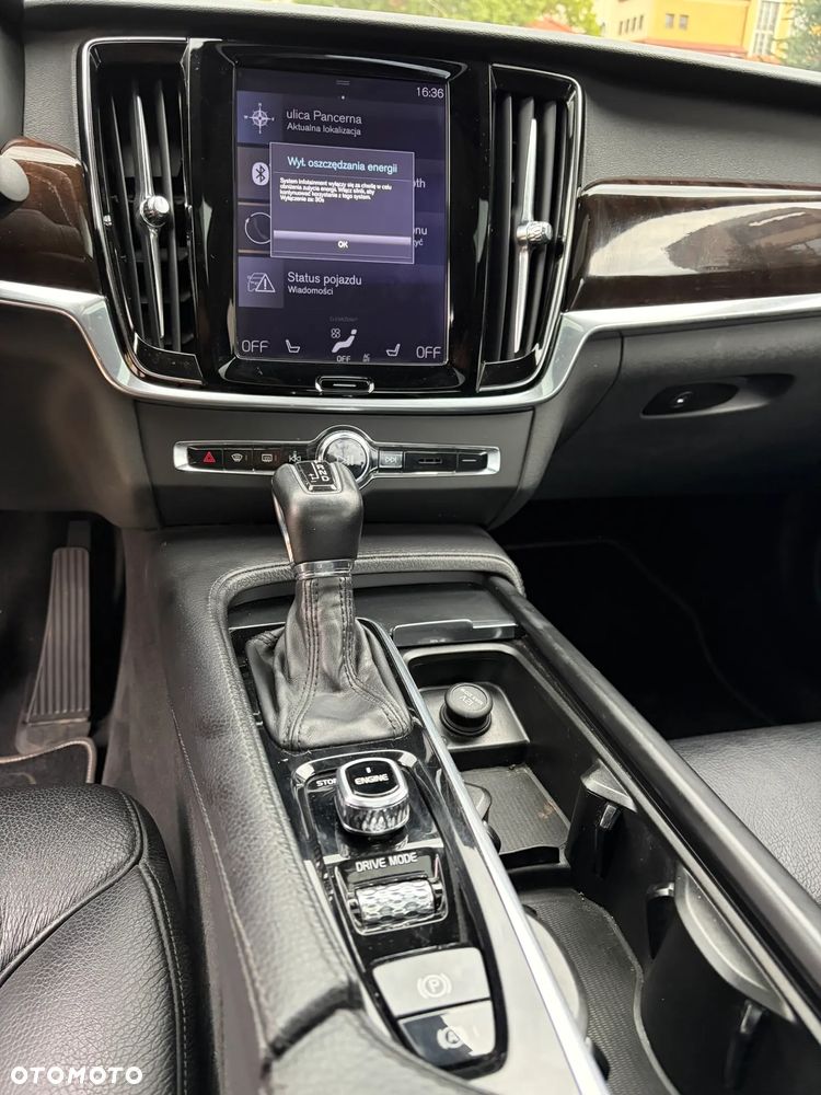 Volvo S90 T6 AWD Momentum - 11