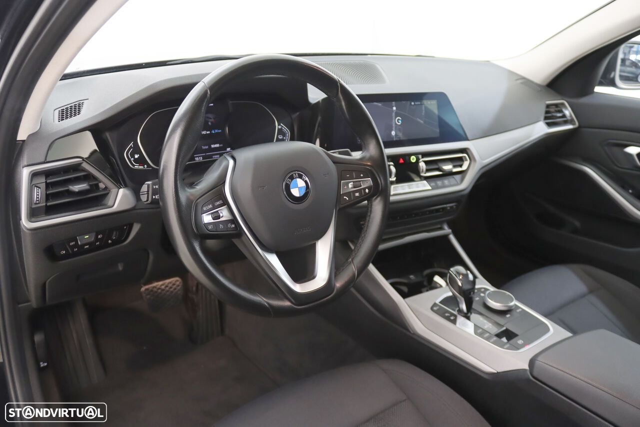 BMW 330 e Touring Corporate Edition Auto - 3