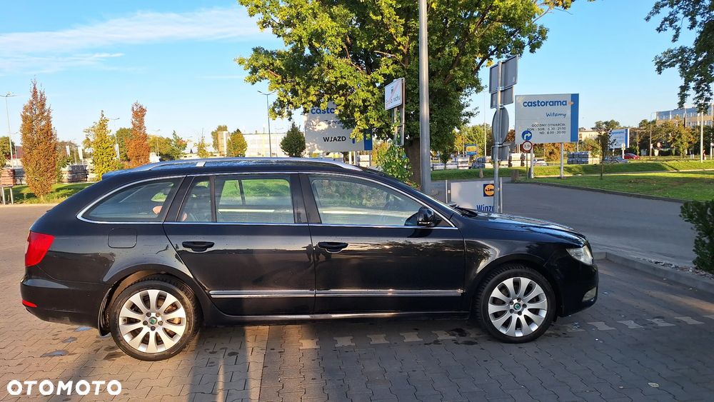 Skoda Superb 2.0 TDI Elegance DSG - 5