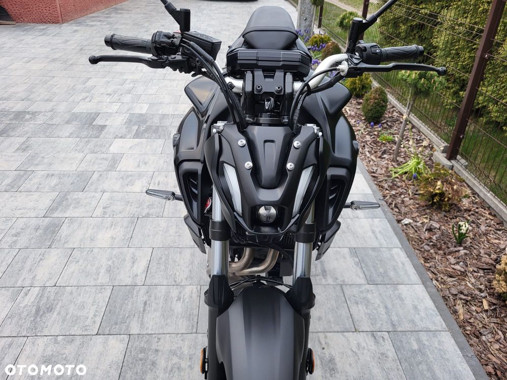 Yamaha MT - 7