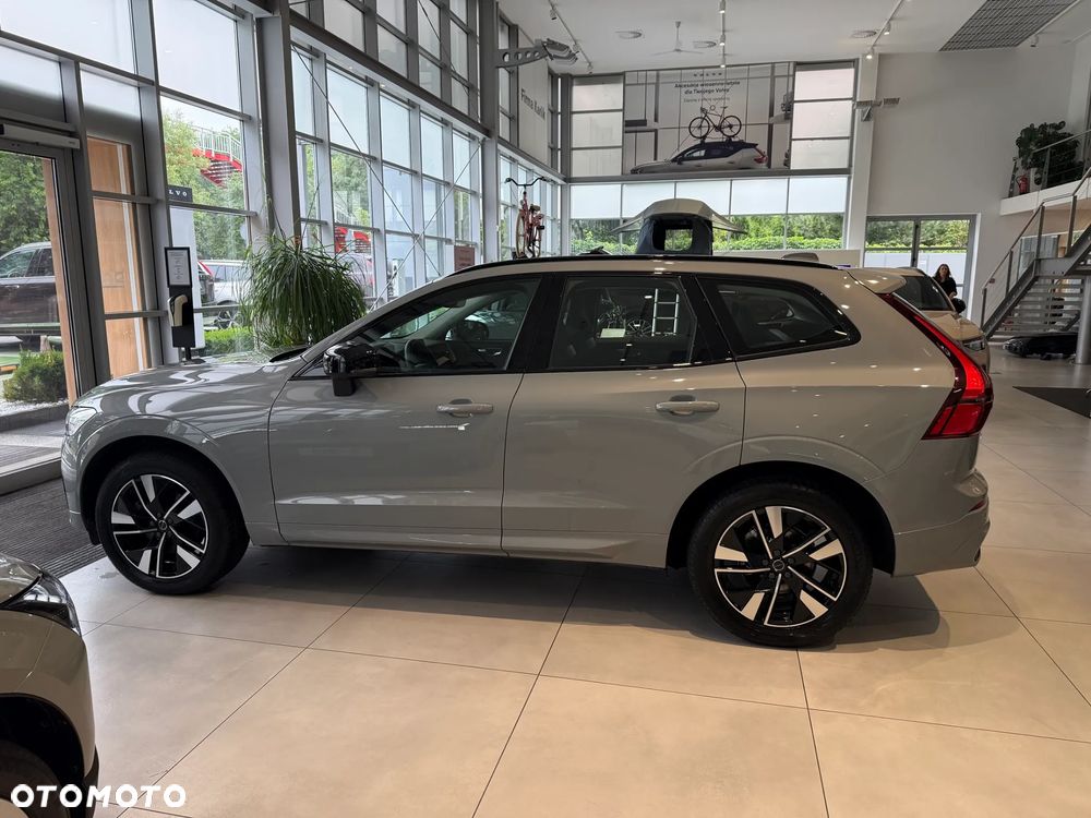 Volvo XC 60 B5 B AWD Plus Dark - 12